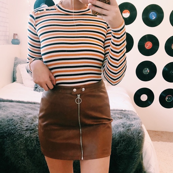 Forever 21 Dresses & Skirts - 3 FOR 20 🌟 FOREVER 21 FAUX LEATHER BROWN SKIRT